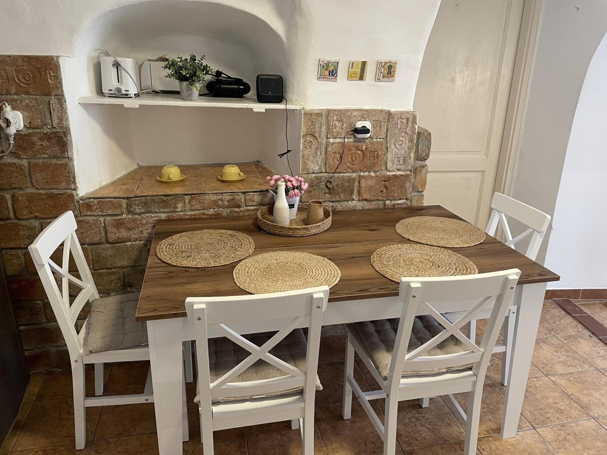 Takacs Vendeghaz 2 Appartement Sopron Buitenkant foto
