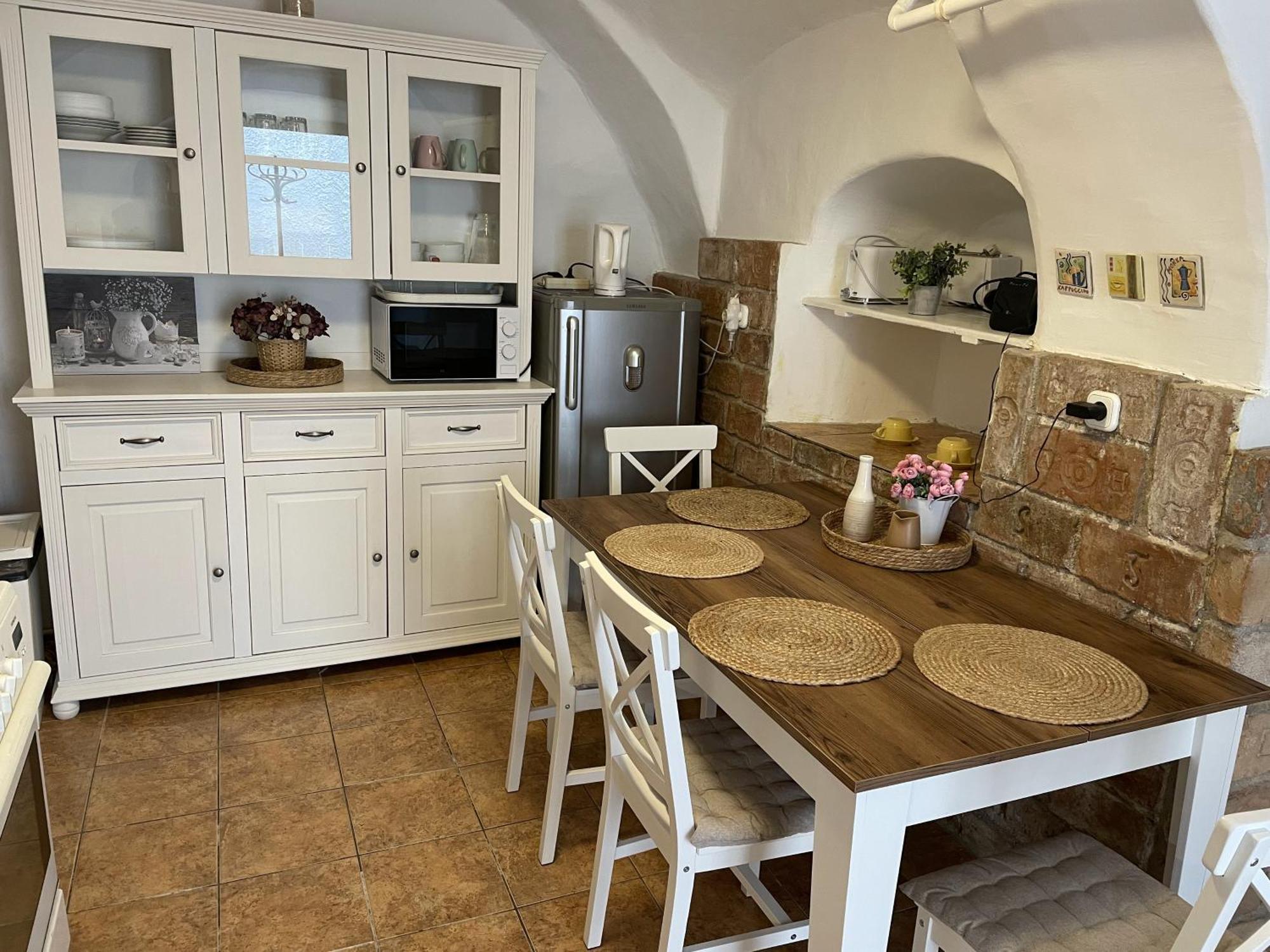Takacs Vendeghaz 2 Appartement Sopron Buitenkant foto