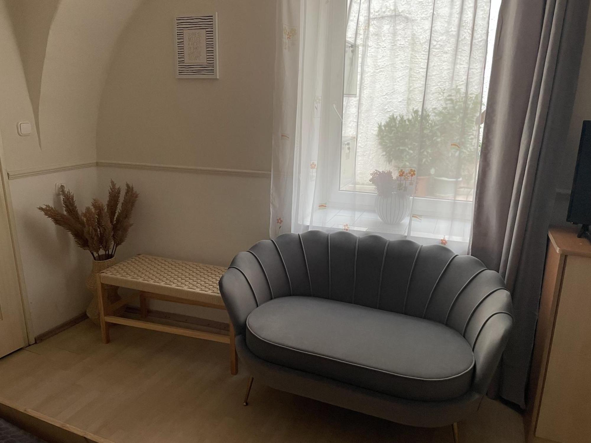 Takacs Vendeghaz 2 Appartement Sopron Buitenkant foto