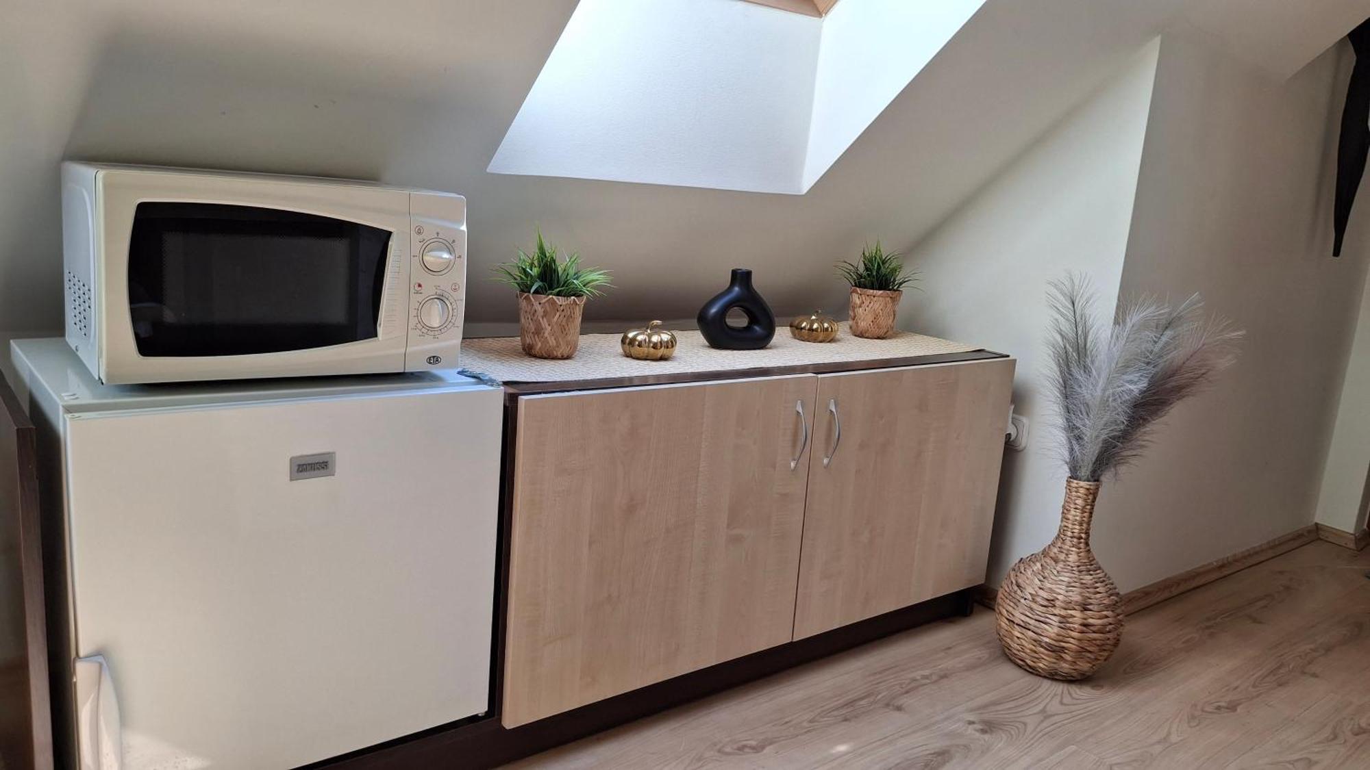 Takacs Vendeghaz 2 Appartement Sopron Buitenkant foto