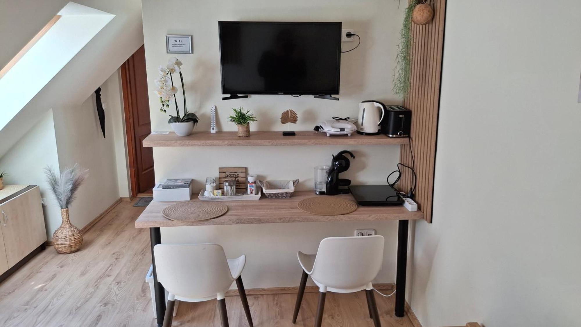Takacs Vendeghaz 2 Appartement Sopron Buitenkant foto